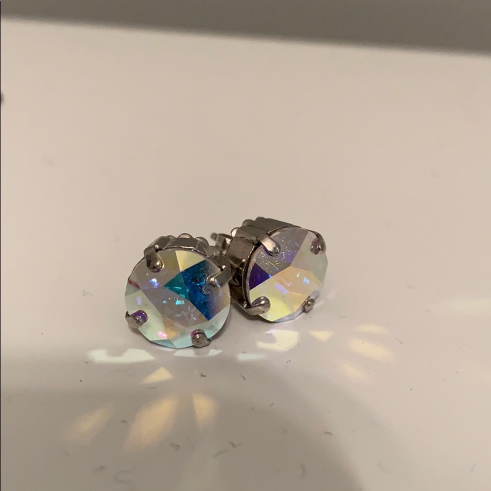 Sabika studs